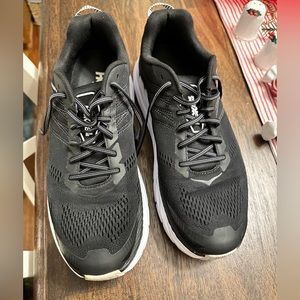 Men’s Black Hokas size 12